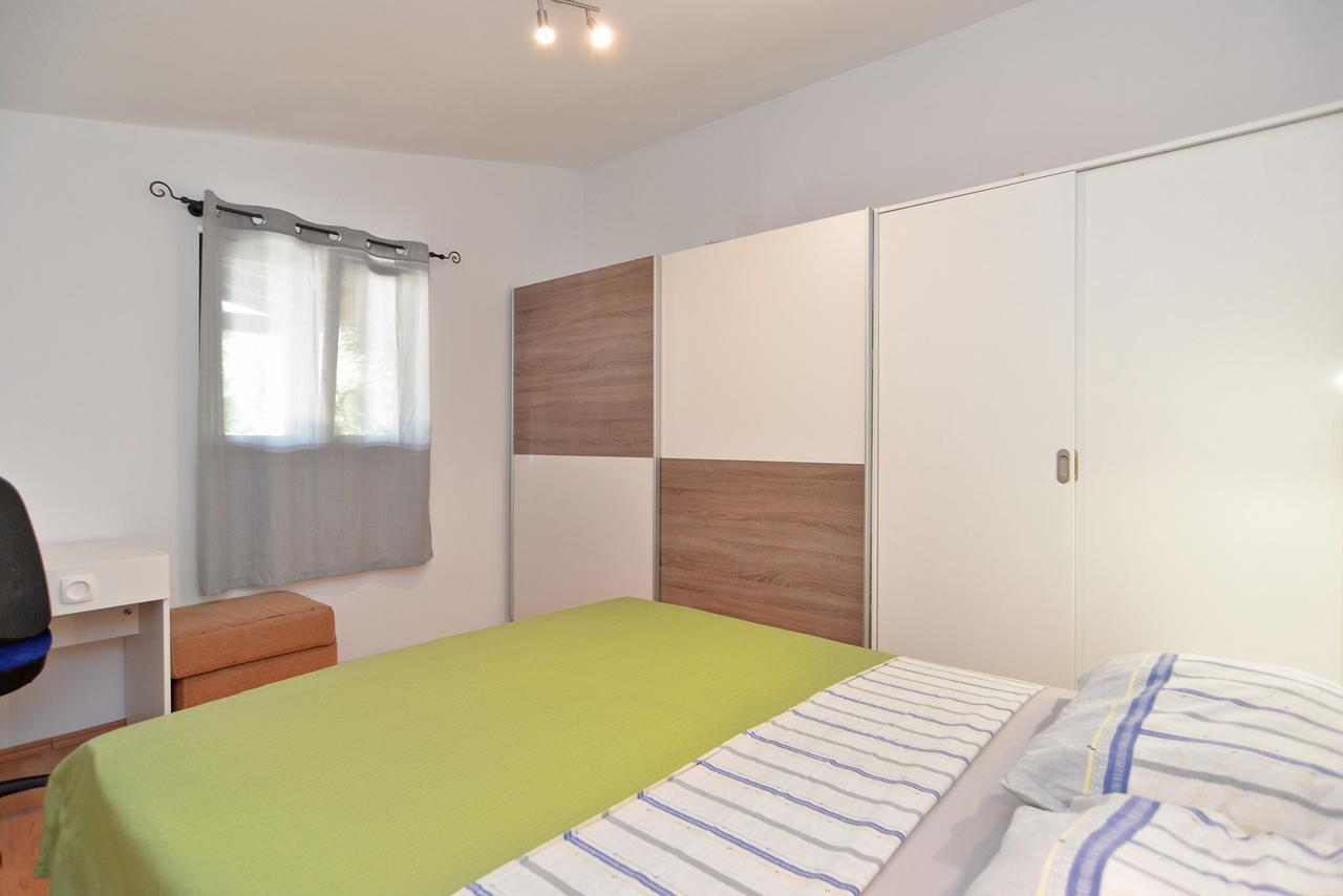 Apartment Vesna 1642 Pula Exterior photo